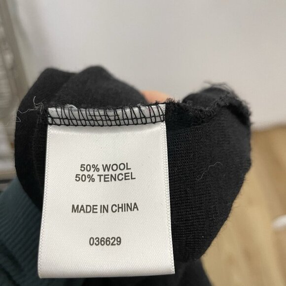 Sussan Wool Blend Lightweight Pullover Long Sleeve Sweater Top Black size Medium - Picture 5 of 6